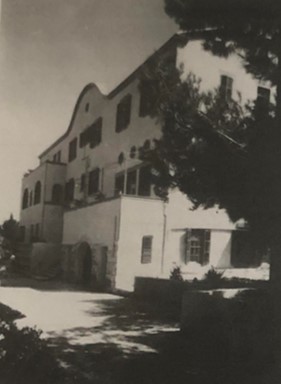 בית הארחה כרמלהיים שנבנה בשנת 1911 ונהרס לטובת הקמת מגדלי פנורמה